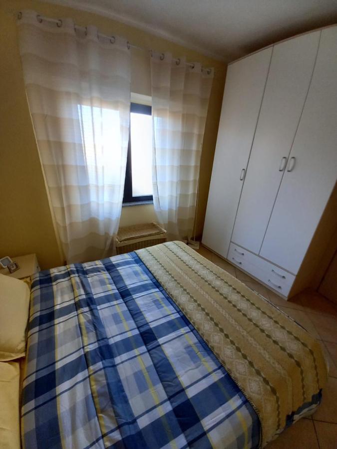 Flat Le Rose Apartment Paratico Bagian luar foto