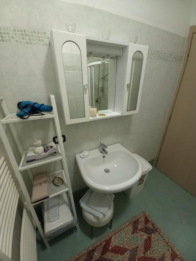 Flat Le Rose Apartment Paratico Bagian luar foto
