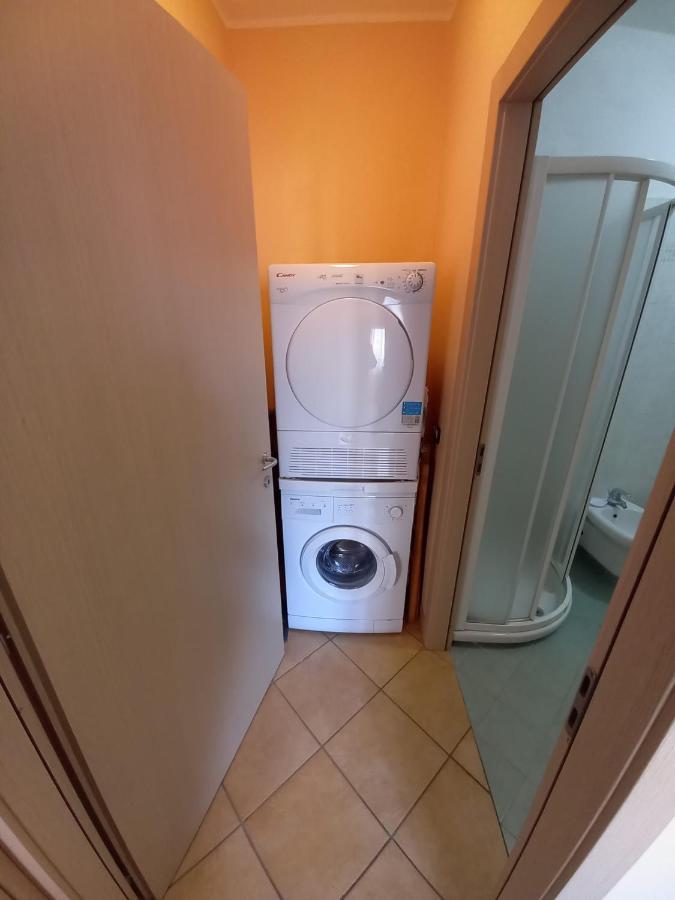 Flat Le Rose Apartment Paratico Bagian luar foto